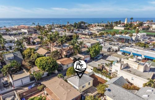 Village of La Jolla House | Draper Bungalow By CoastVH - Charming 1940