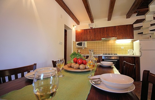 Breze House | Draußen gibt es eine Sitzecke mit atemberaubendem Blick auf die Natur, Grill,