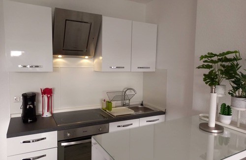Deutz Apartment | Dream apartment with cathedral view and balcony - Cologne Messe Deutz