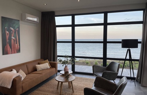 Enkhuizen Ski Chalet | Dream chalet directly on the IJsselmeer