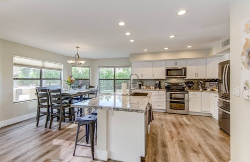 Tatum Square House | Dream Estate | Resort-Style Pool, Hot Tub, Palm Trees & Putting Green