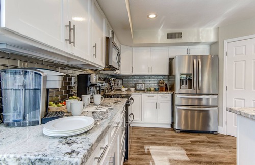 Tatum Square House | Dream Estate | Resort-Style Pool, Hot Tub, Palm Trees & Putting Green