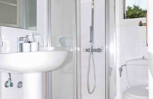 Fiskardo Apartment | DREAM STAY Leeward Suite @ Fiscardo Waterfront