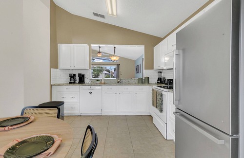 Westridge House | Dream Stay Orlando with pool and home theater. Minutes away from Disney World