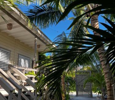 Caye Caulker Hotel | DreamCabanas