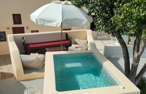 Emporio Villa | Dreamer's secret villa II