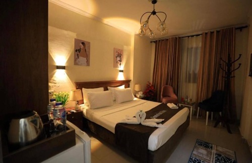Al Duqqi Hotel | Dreamers Cairo Hotel