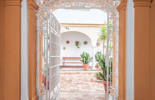 Carmona Apartment | Dreams of the Jewish Quarter * Oasis in Carmona Seville *