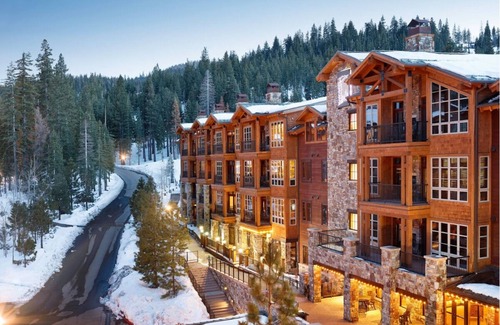 Truckee Villa | Dreamy snow retreat sleeps 8 at Northstar Lodge. Ski in and out on Home Run!
