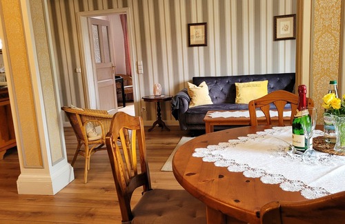 Bad Liebenstein Apartment | Dreamy vacation apartment in the former council chamber of Bad Liebenstein