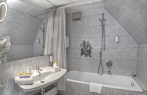 Ludwigsvorstadt-Kliniken Hotel | Drei Löwen Hotel