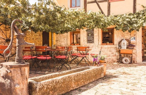 Gompitz Apartment | "Drei Mädel Hof" close to the center and yet rural