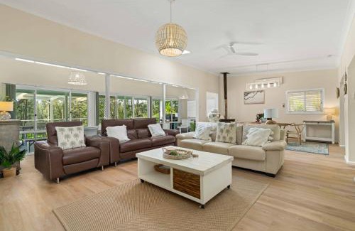 Woollamia House | Driftaway Waterfront, Jervis Bay