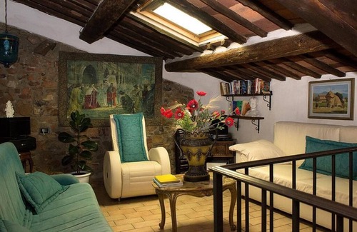 Castiglione della Pescaia House | Duchess Farmhouse. Entire private house in Castle