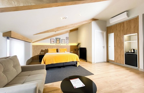 Kadikoy Hotel | Dugi Hotel
