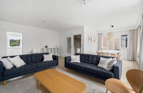 Koksijde Apartment | - Duin 63 - Ruim 8 pers duplex app met terras