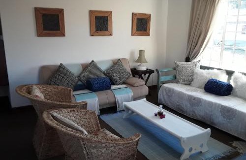 Dullstroom Ski Chalet | Dullstroom on the Dam