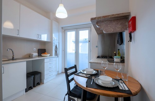 Alfama House | DuMont Lisbon Guesthouse