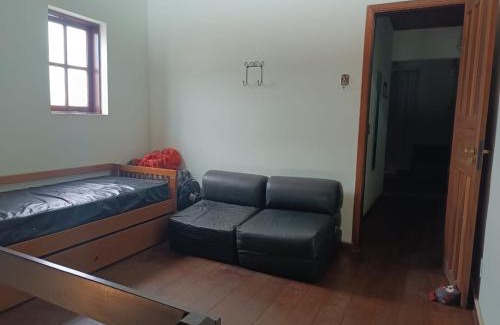Pero House | Duplex 450m da Praia do Peró com Enxoval, Wi-Fi, TV a Cabo, Estacionamento