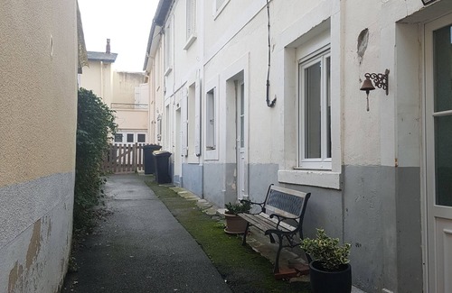 Laval Apartment | Duplex apartment near TGV station and town center completely renovated