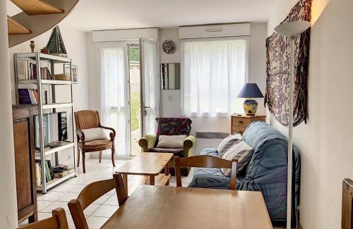 Saint-Pair-sur-Mer Apartment | Duplex avec terrasse près de la plage et commerces - Saint-Pair-sur-Mer - FR-1-361-374