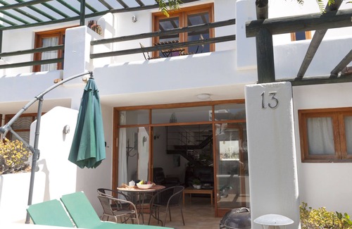Charco del Palo Cottage | Duplex B13 in a quiet complex with swimming pool 150 m from the sea