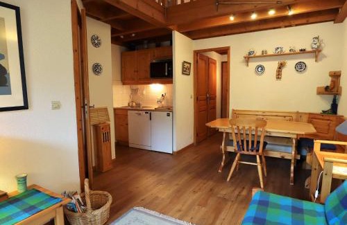 Areches Apartment | Duplex cosy et spacieux avec piscine et balcon proche des pistes pour 4-5 personnes à Arêches-Beaufort - FR-1-342-171