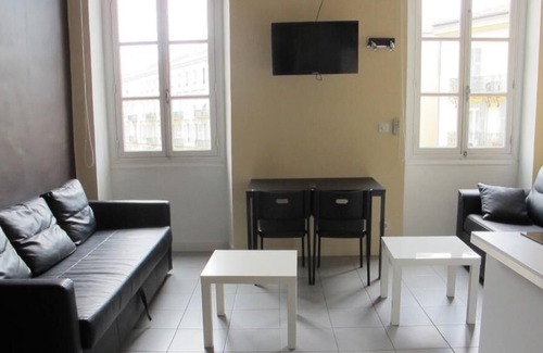 Jean-Medecin Apartment | Duplex-Family-Private Bathroom-City View-Studio 10