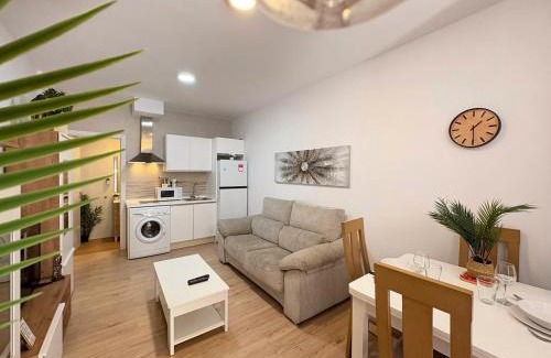 Jardin de la Abadia Apartment | Duplex Huelin II & Beach