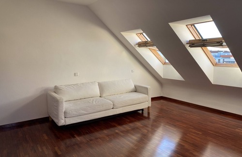 Gijon-Este Apartment | Duplex in the center of Gijon and 5 minutes walking from the beach