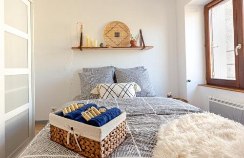 Valence Apartment | Duplex lumineux 2 chambres centre zone piétonne