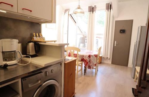 Beaufort Apartment | Duplex lumineux 4-6 pers avec balcon sud, bien équipé, proche pistes et commerces, refait à neuf, calme - FR-1-342-216