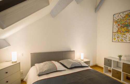 Troyes Apartment | Duplex Pasteur - Chambre 2 - Chambre Privée