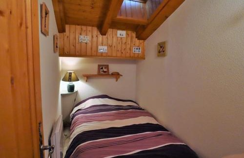 Areches Apartment | Duplex spacieux 6 pers. au cœur du village, proche des pistes, piscine l'été, équipements complets - FR-1-342-217