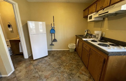Denison Cabin | Duplex Style Cabin on Lake Texoma: Cabin 208
