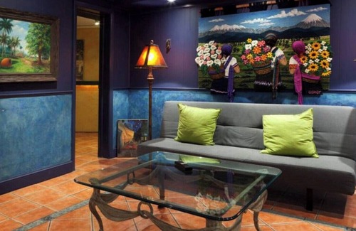 West End House | DuPont - Scandinavian Café & Garden Apartment