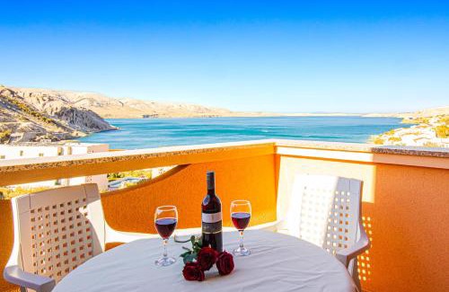 Metajna Apartment | Durdica beautiful garden with fantastic sea and mountain views