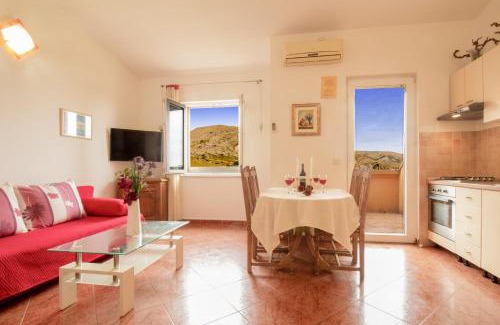 Metajna Apartment | Durdica beautiful garden with fantastic sea and mountain views