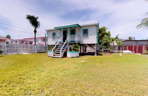 Caye Caulker Hotel | DV #2 at DV Cabanas -Gold Standard Certified