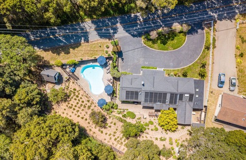 Aptos House | DV · Private Pool Villa for family getaways