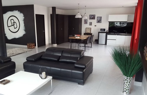Nanai Road Apartment | Dydi Loft