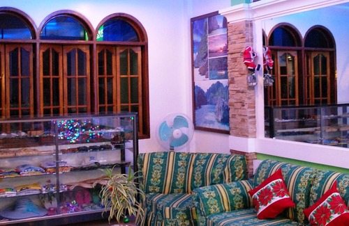 Puerto Princesa City Centre House | DZR Guest House