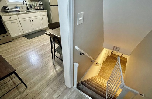 Dallastown House | E Maple-The Pleasant Home-Comfort & Ease