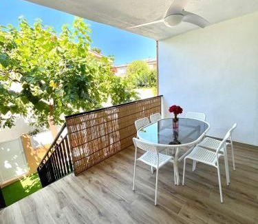 Benicassim House | E N C A N T I S O L - Encanto y SOL a un paso del MAR con piscina