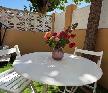 Benicassim House | E N C A N T I S O L - Encanto y SOL a un paso del MAR con piscina