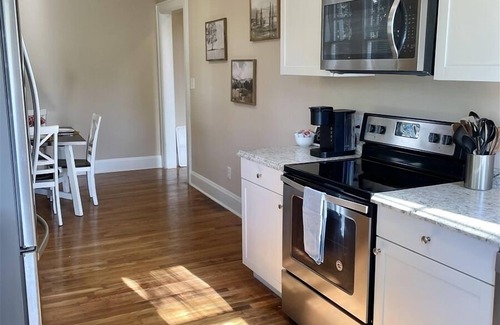 Anderson House | E Reed St., 117 B | 2 Bed, 1 Bath