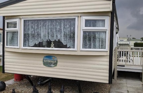 Ingoldmells House | E16 Millfields 6 berth caravan MAX 4 ADULTS Bob family's only and lead person must be over 30