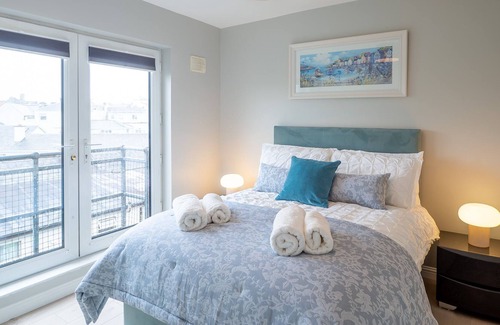 Clifden Cottage | E2 Station House , Platform 2, Clifden