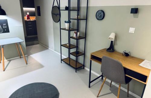 Vardaris Apartment | E2G URBAN STAY #G1