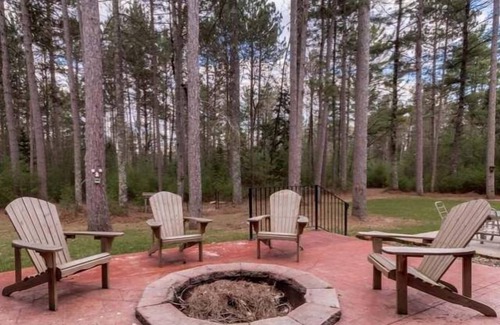 Hazelhurst House | Eagle Camp Lodge - Northwoods Log Home - On Willow Flowage